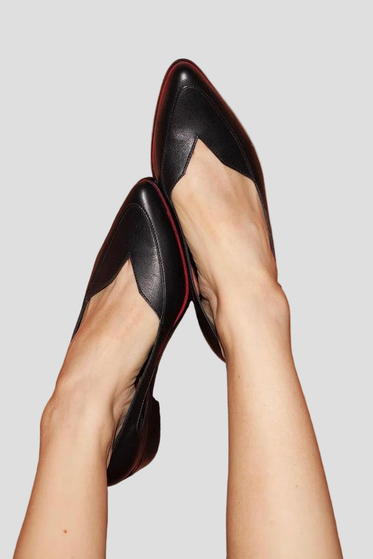 Lana | Elegant sculpted pump with low heel - MAISON EMILY